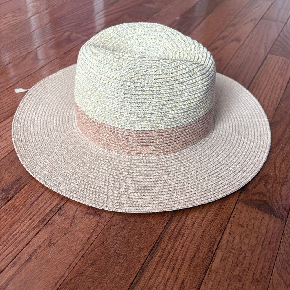 Nordstrom Cream and Tan Wide-Brimmed Sun Hat